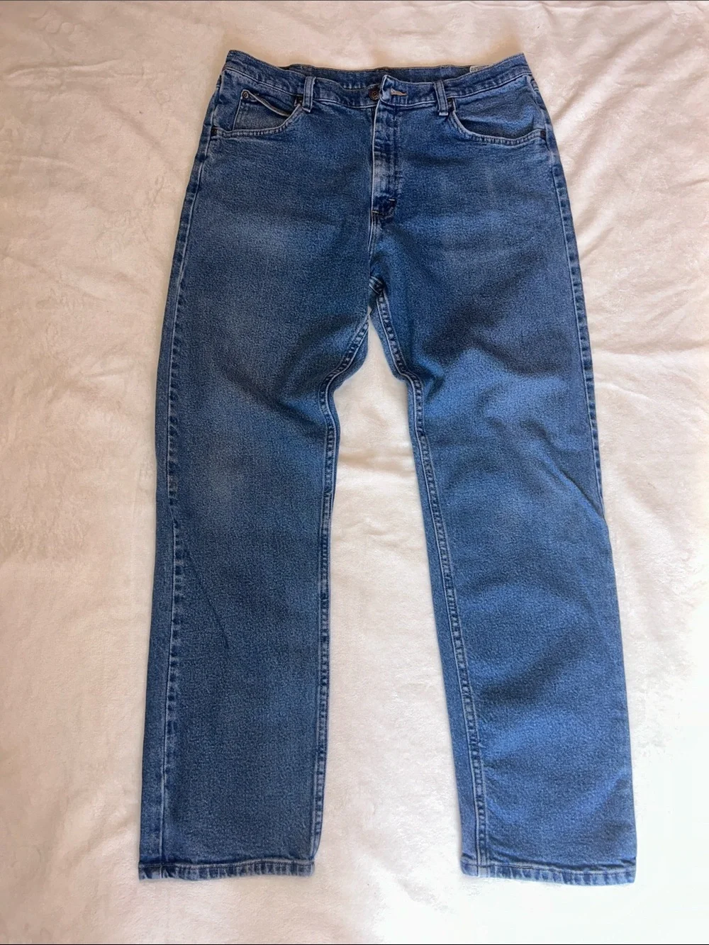 Wrangler Men's Straight Jeans in Classic Blue Denim